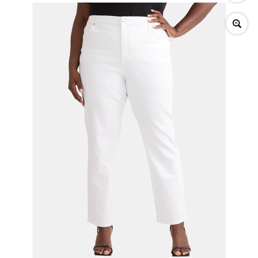 🌹NWT TERRA & SKY WOMEN’S Plus SZ Petite 24W White Straight leg Classic Jeans